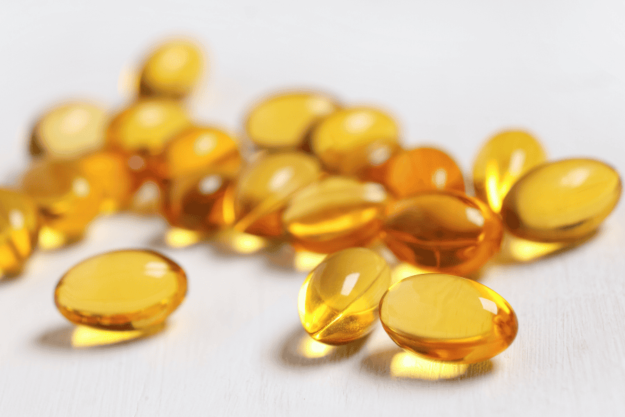 Vitamin E là chất chống oxy hóa tan trong dầu, bảo vệ màng tế bào khỏi tổn thương oxy hóa