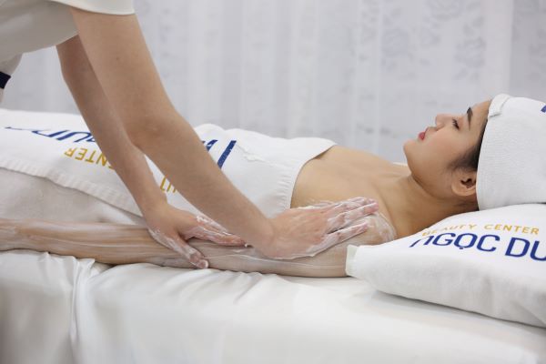 Tại sao cần đặc biệt quan tâm đến thời điểm thực hiện tắm trắng?