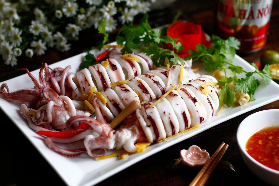 Mực hấp giữ nguyên được độ ngon ngọt và calo thấp