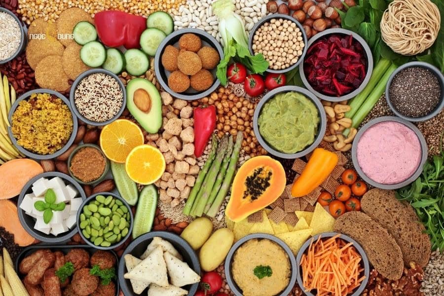 Mắt 2 mí là gì? Cách tạo mắt 1 mí thành 2 mí tự nhiên 7 Hãy ăn uống lành mạnh để hỗ trợ mí mắt phục hồi nhanh chóng sau phun