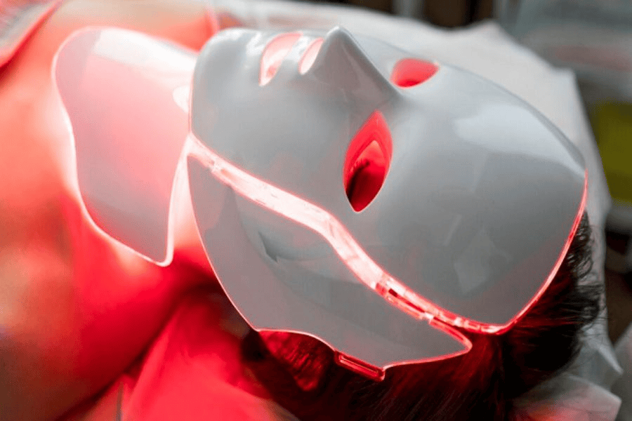 Quy trình điều trị da bằng thiết bị hiện đại tại các TMV