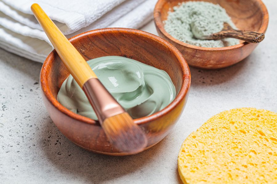 Mặt nạ đất sét là một sản phẩm trị lỗ chân lông to ở nách hiệu quả