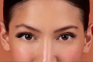 Người có tai cao hơn lông mày mang ý nghĩa, và phản ánh điều gì trong nhân tướng?