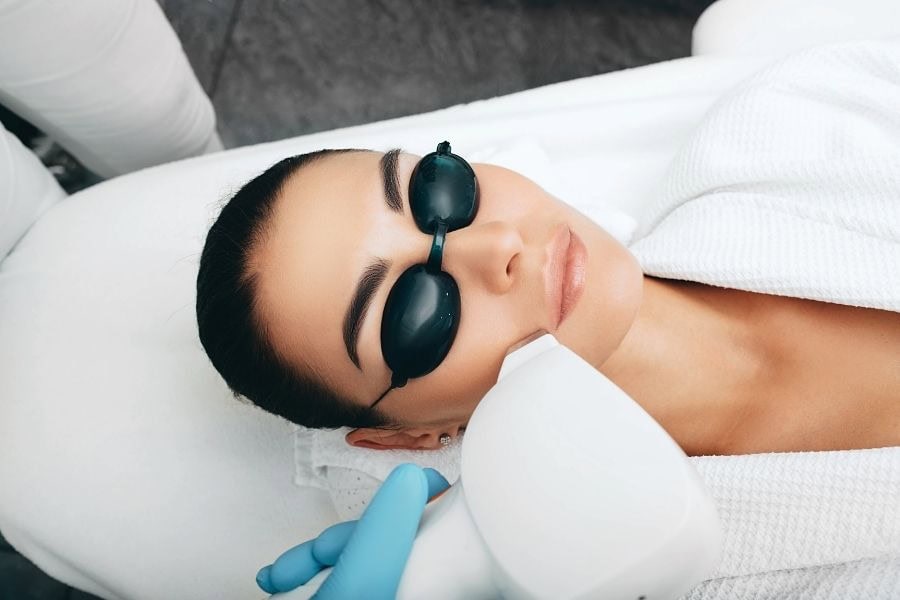 Quy trình triệt lông an toàn: 6 bước chuẩn y khoa mới nhất 5 Triệt lông mặt ưu tiên bước làm sạch sâu và trẻ hóa da