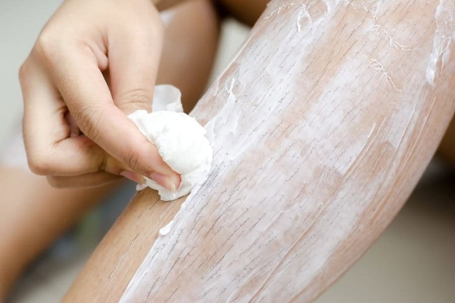 Thuốc triệt lông vĩnh viễn đa số là các sản phẩm kem tẩy lông giúp loại bỏ lông tạm thời