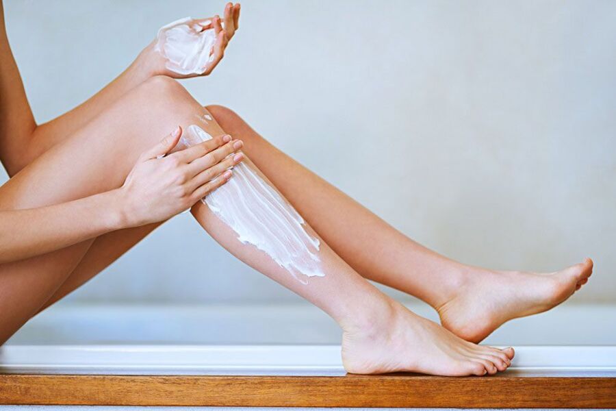 Kem tẩy lông chân và những điều cần biết trước khi dùng 2 Kem tẩy lông chân là phương pháp loại bỏ lông trên bề mặt da bằng thành phần hóa học theo thời gian khuyến nghị