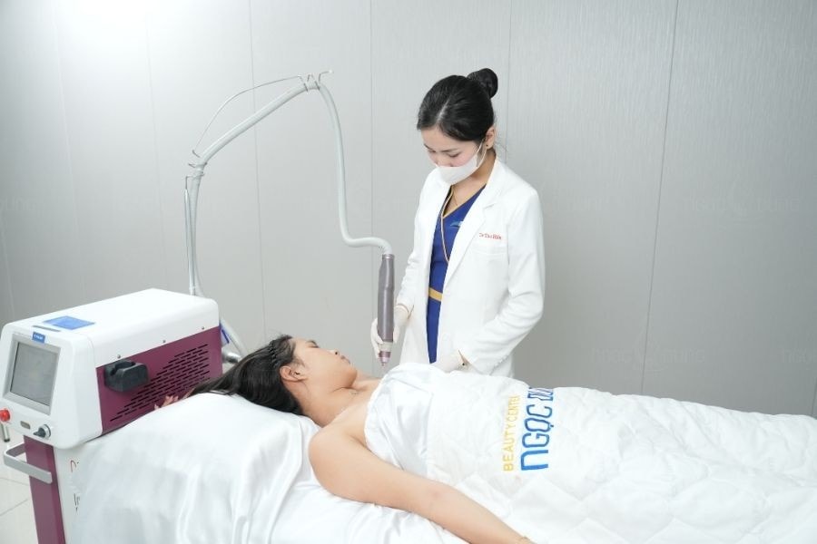 Ngọc Dung luôn đồng hành cùng khách hàng trong suốt hành trình điều trị sạm da