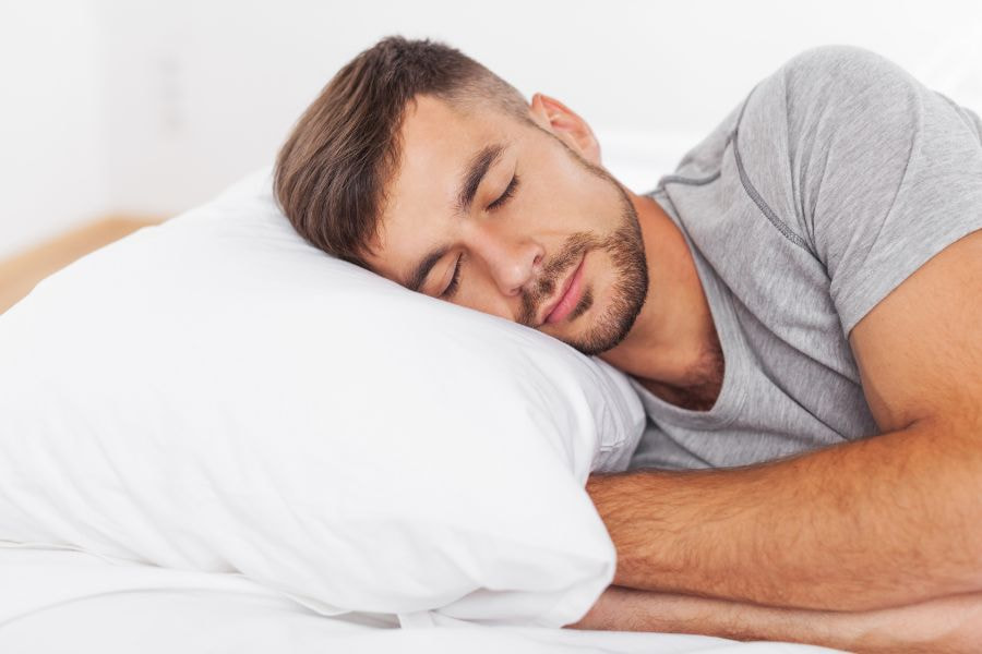 Ngủ đủ giấc sẽ giúp nam giới giảm mỡ bụng dưới hiệu quả hơn