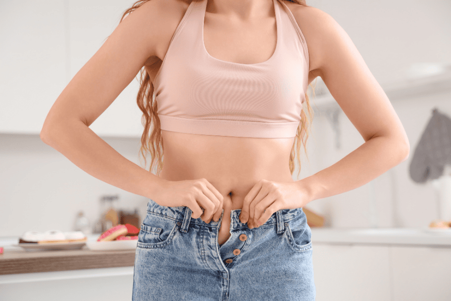 Sự phát triển quá nhanh của kích thước cơ thể và cân nặng khiến da bị rạn