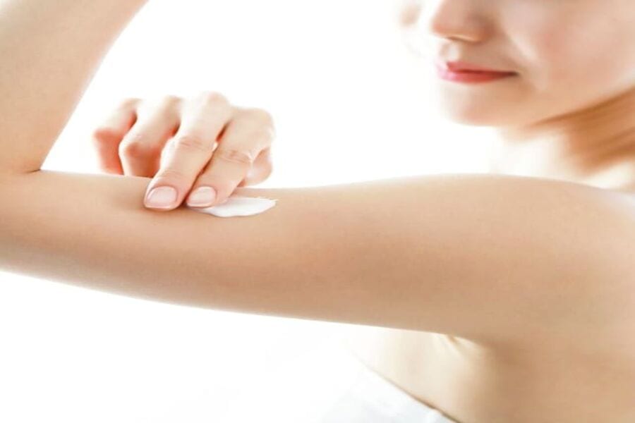 Chăm sóc da sau khi loại bỏ lông giúp giảm kích ứng cho bà bầu