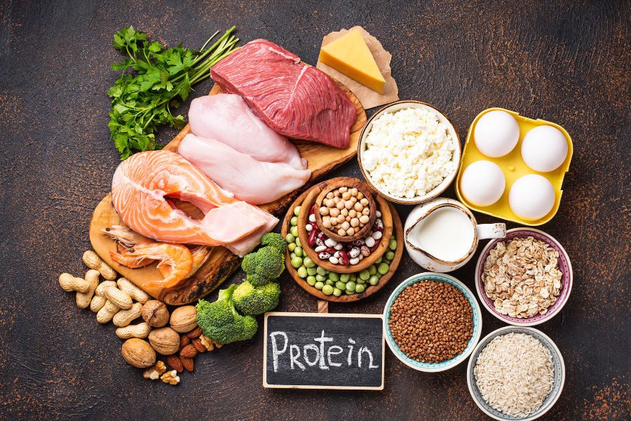 Đừng quên bổ sung đủ protein để làm tan mỡ mặt nhanh chóng