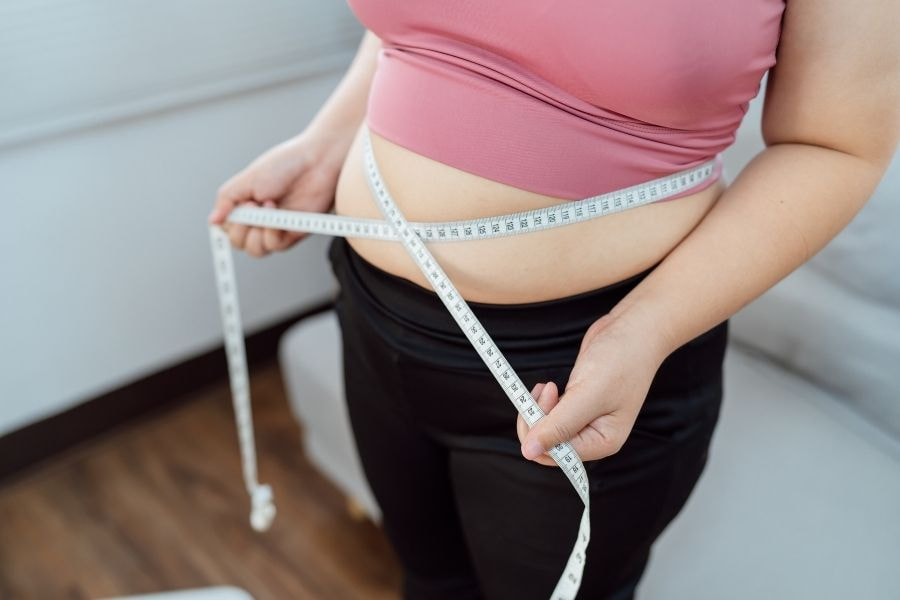 Hãy theo dõi số đo vòng 2 thường xuyên để xác định mình có đang bị béo bụng hay không