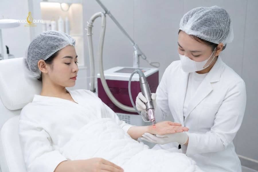 Ngọc Dung là một trong những địa chỉ xóa nốt ruồi ở tay mà bạn nên tham khảo