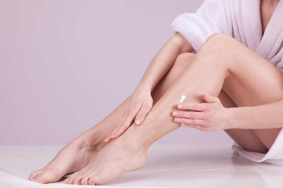 Có nên tẩy lông chân không? Lợi ích, rủi ro & phương pháp 8 Lông sẽ mọc trở lại sau 2-4 tuần tẩy lông chân