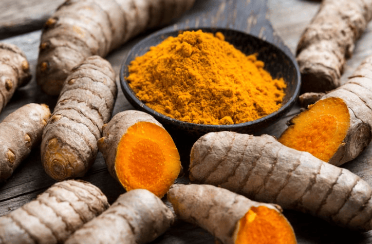 Nghệ tươi giúp giảm thâm và phục hồi bề mặt da hiệu quả