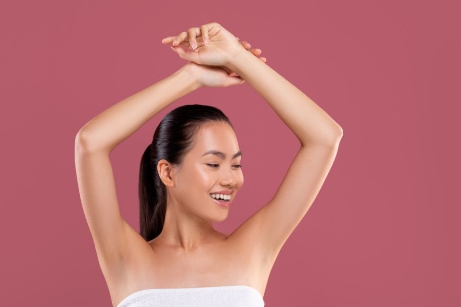 Cần thực hiện đúng kỹ thuật để tránh những rủi ro khi thực hiện cách triệt lông nách tại nhà