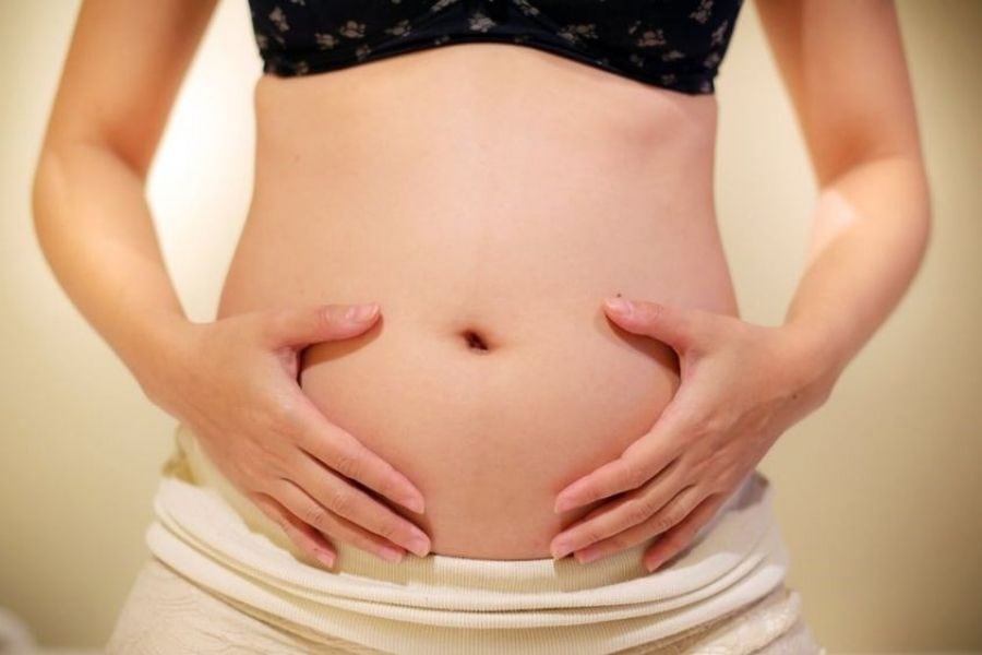 Phụ nữ mang thai trong 3 tháng đầu không nên triệt lông vùng kín