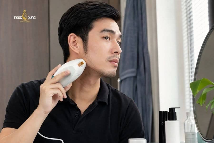 Cách triệt râu quai nón cho nam an toàn và hiệu quả 6 Triệt râu quai nón bằng máy triệt tại nhà cũng là một giải pháp hiệu quả mà bạn có thể cân nhắc