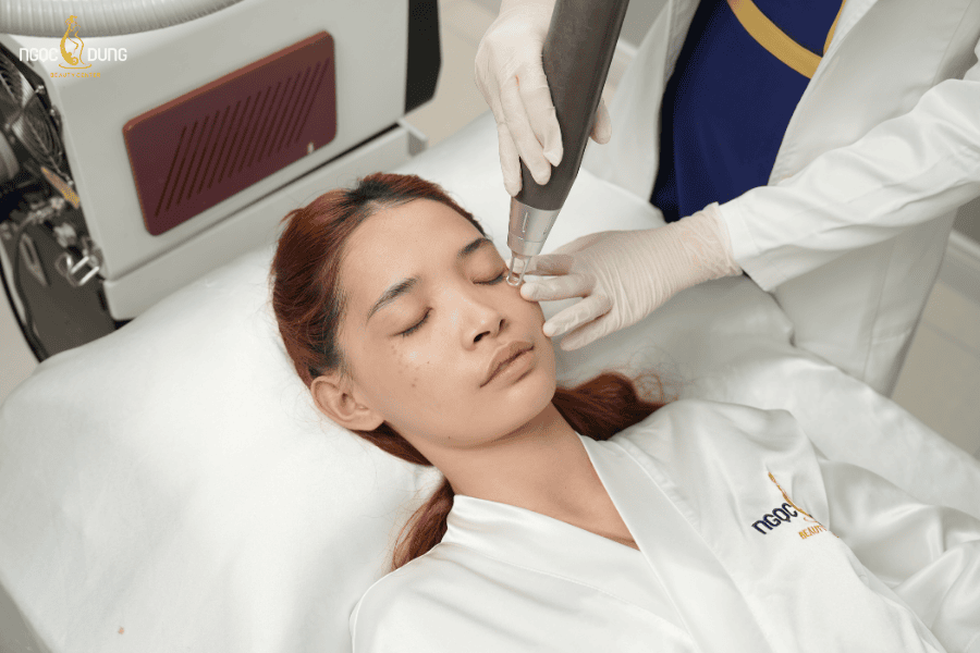 Công Nghệ HELIOS IV 785 Trong Điều Trị Da: Phục Hồi Tức Thì 8 Laser Nano giúp ổn định bề mặt da và duy trì nhịp phục hồi sau điều trị da