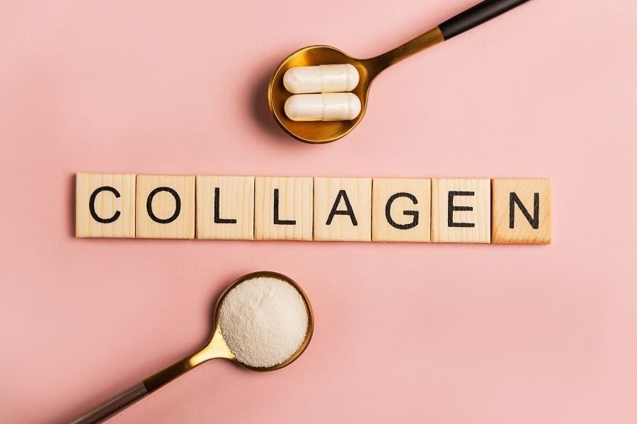 Collagen phun môi đóng vai trò hỗ trợ dưỡng ẩm và giúp môi nhìn đầy đặn hơn