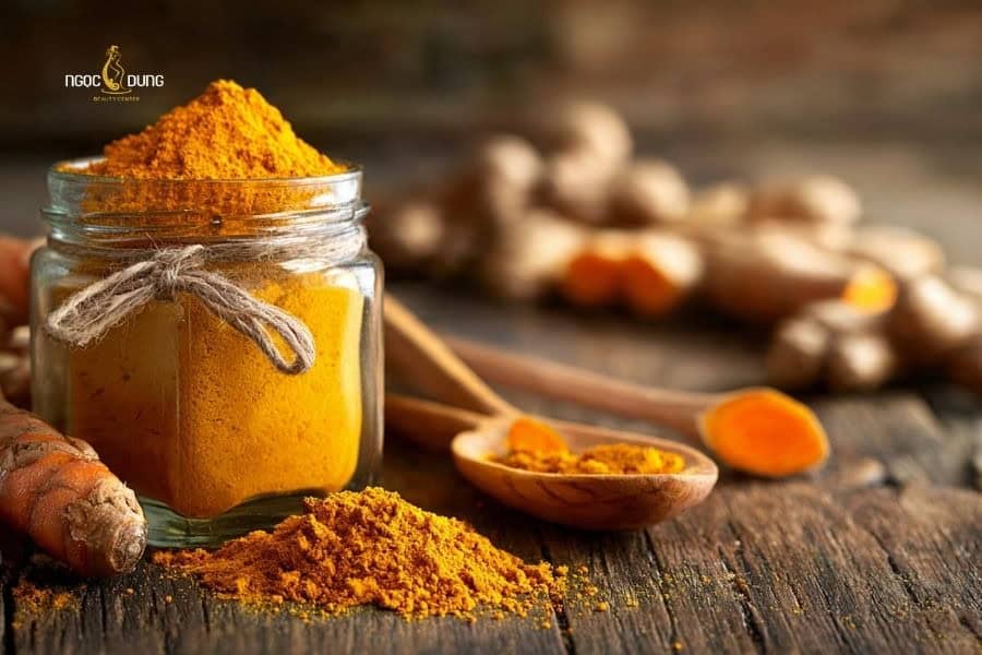 Nghệ lành tính với da nên thường được ứng dụng trong triệt lông mặt