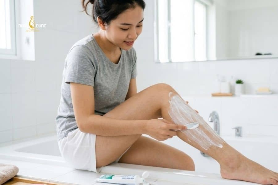 Nên thử kem đánh răng trên một vùng da nhỏ để kiểm tra độ an toàn trước khi áp dụng diện rộng