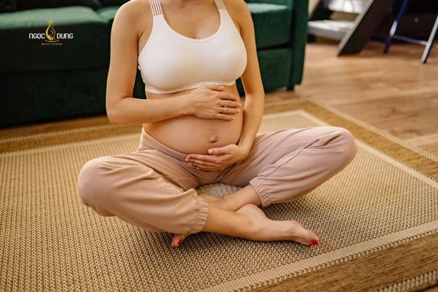 Có nên xăm viền môi không? Chuyên gia giải đáp chi tiết 3 Phụ nữ mang thai không nên xăm viền môi