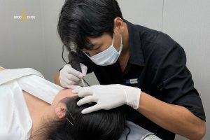 Phun mí tại Ngọc Dung kết hợp giữa kỹ thuật chuẩn Hàn của master và màu mực hữu cơ lành tính