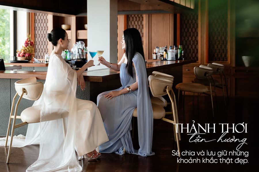 Một ly cocktail, một cuộc chuyện trò thật lâu và chẳng cần để tâm đến thời gian