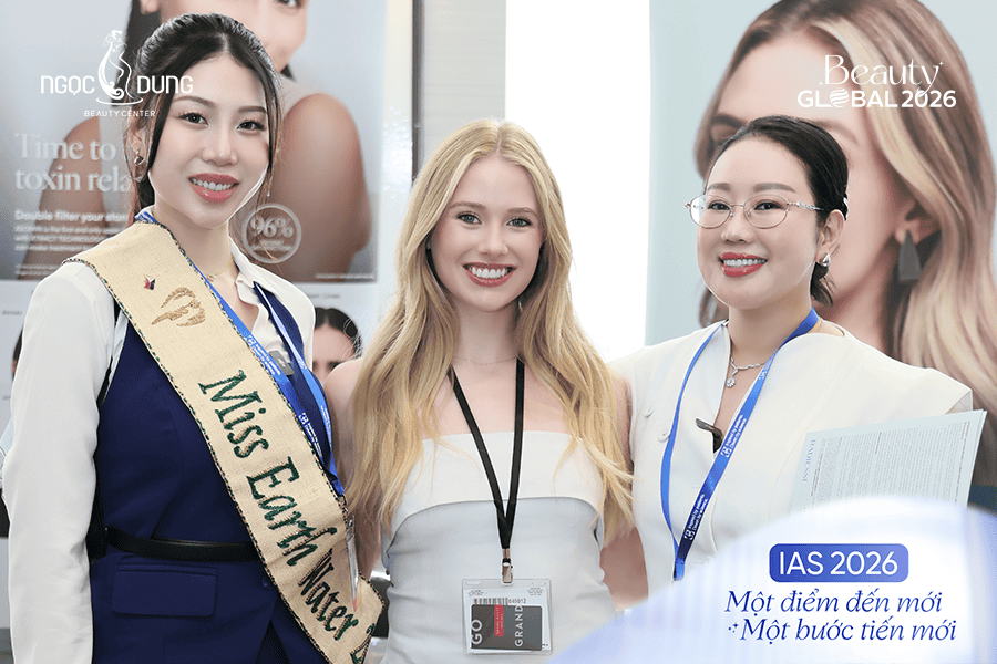 Founder Ngọc Dung cùng Miss Earth Lan Anh bên cạnh các chuyên gia thẩm mỹ quốc tế