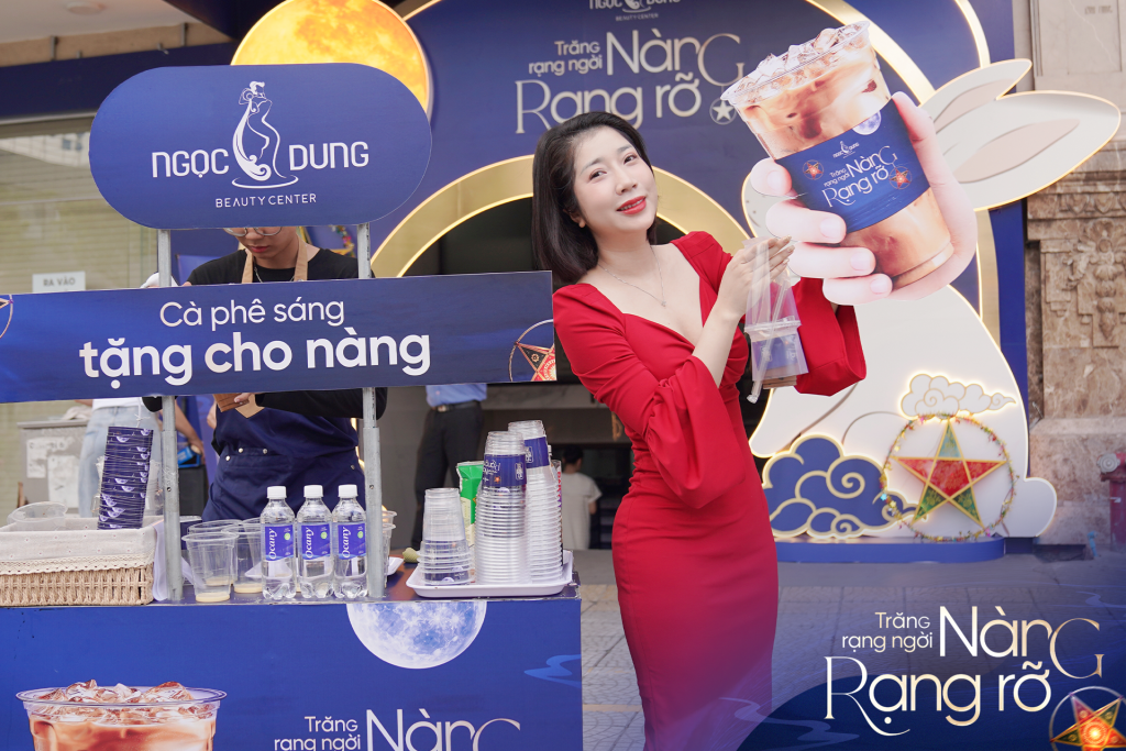 Những ly cà phê buổi sáng mở đầu Hành trình Săn Trăng tại Ngọc Dung Beauty Đà Nẵng