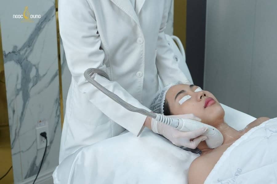 Công nghệ điều trị ảnh hưởng đến chi phí trẻ hóa da
